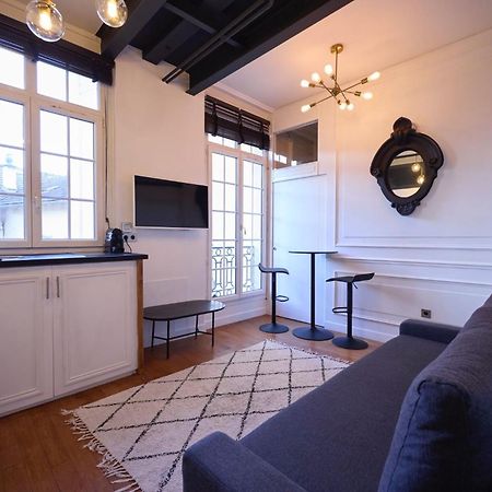 Un Studio Cosy Au Coeur De Paris 17 Batignolles , Monceau エクステリア 写真