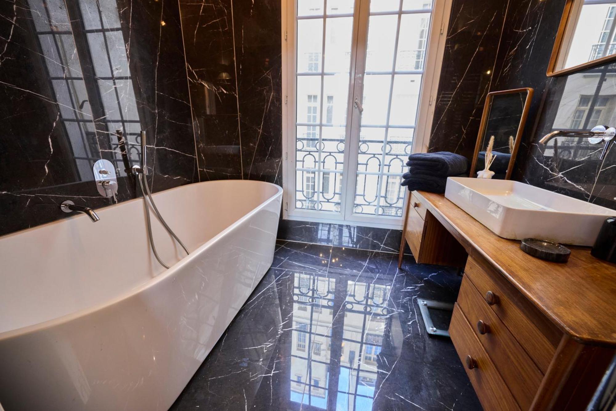 Un Studio Cosy Au Coeur De Paris 17 Batignolles , Monceau エクステリア 写真